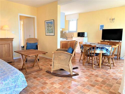 Appartement Quiberon, 2 pièces, 4 personnes - FR-1-478-74 Quiberon france