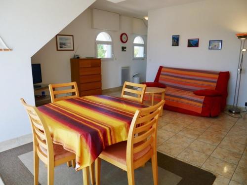 Appartement Appartement Quiberon, 2 pièces, 4 personnes - FR-1-478-79 45, Chemin des Dunes Quiberon