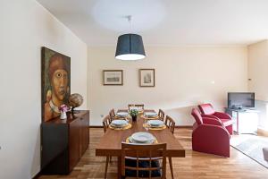 Quiet 2BR Flat w/ Balcony by LovelyStay