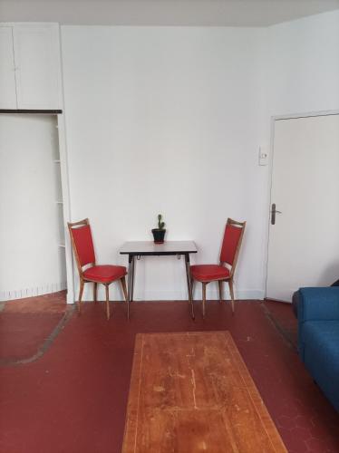 Quiet and bright studio in the hypercenter