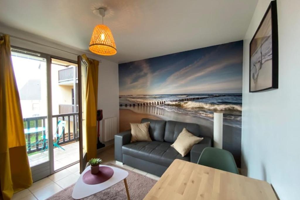 Quiet apartment with balcony near the sea 1 Rue Fontenelle, 14150 Ouistreham