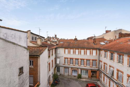 Quiet architect flat Capitole Square at the heart of Toulouse - Welkeys