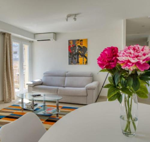 Quiet cocoon in the heart of Nice