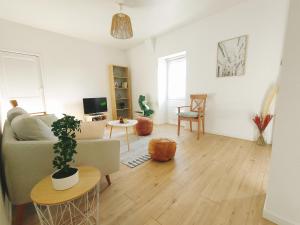 Quiet & Cosy near Loire River & Tramway