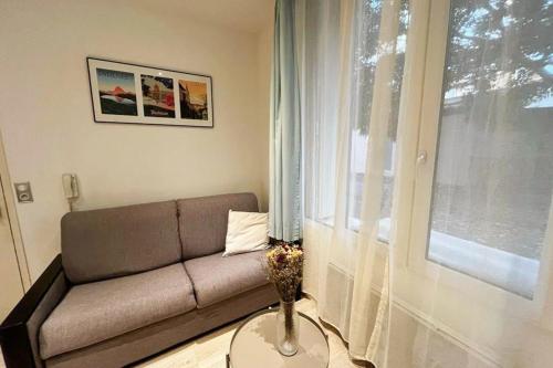 Quiet studio in St Peter's Square