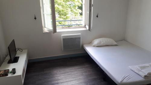 Quimper : studio de 27m2 avec petite chambre a 5 min a pied du centre ville
