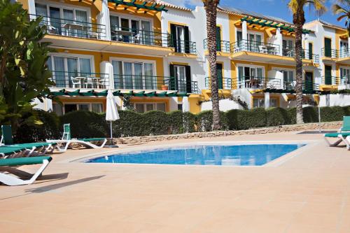 Quinta do Morgado - Pool View