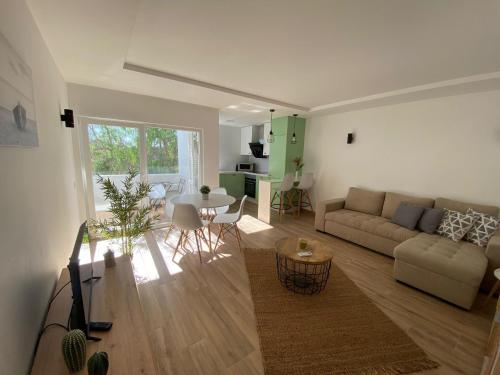 Quinta do Paraiso Flat with 3 Pools