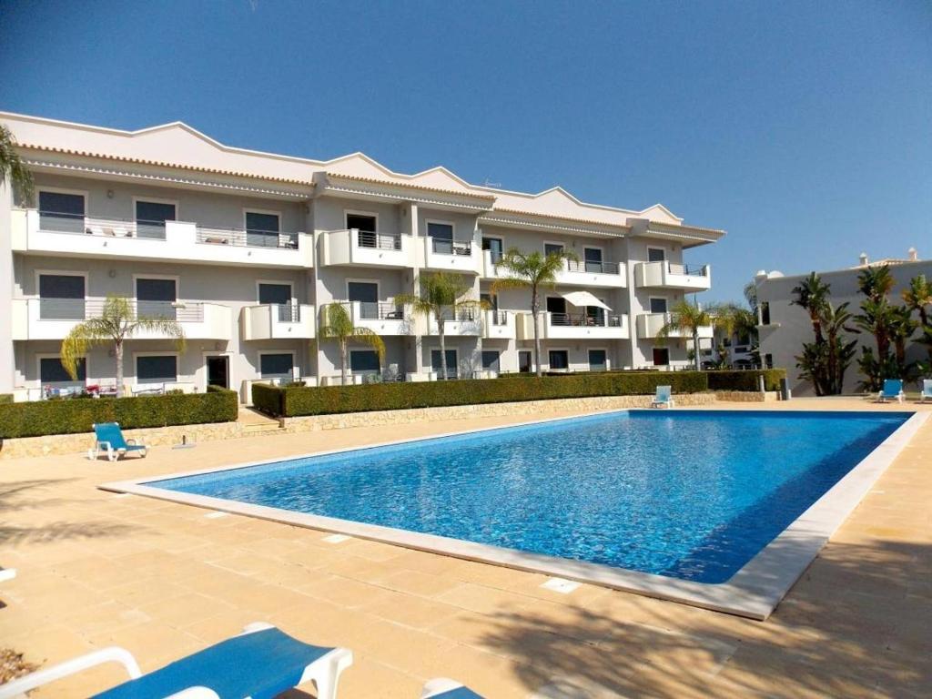 Quinta do Pinheiro Residence Quinta do Pinheiro 1 andar fraccao M, 8200-380 Albufeira