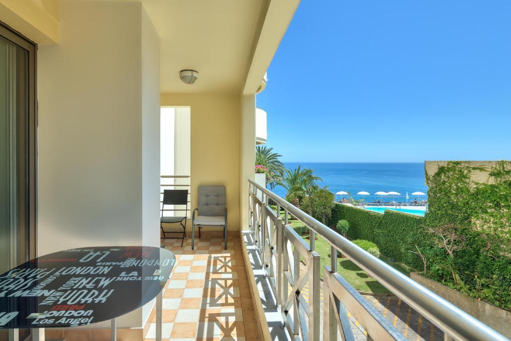 Quinta Falesia Apartment 237 Estrada Monumental quinta falesia, apartament 701, 9000-100 Funchal