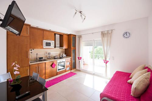 R Sunny Beach apt with pool and balcony