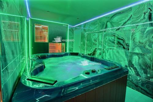 Ravissante love-room avec jacuzzi