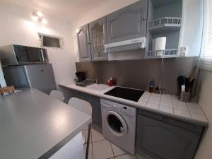 Appartement RCT #ChaussonsMouton 503 Avenue de la République 83000 Toulon Provence-Alpes-Côte d\'Azur