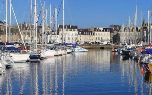 Rdc Appartement calme avec parking gratuit sur place
