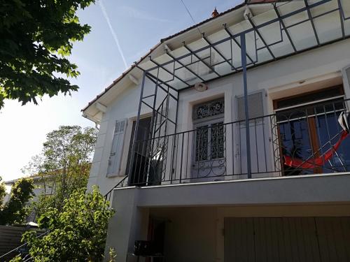 Rdc Dans Villa Avec Jardin Centre Ville Aix En Provence