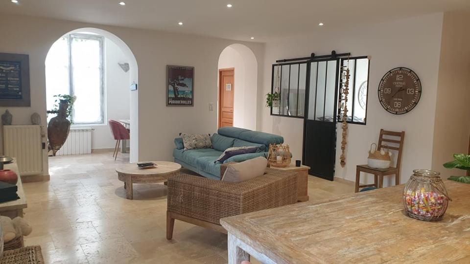 Appartement RDC de maison avec terrasse barbecue rdc 31 Rue du Sénégal 83000 Toulon