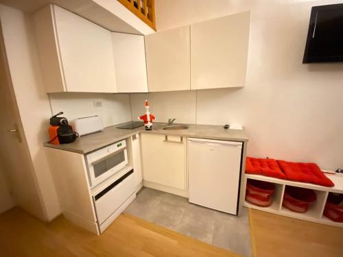 RED APPLE CARROZ Duplex de charme WIFI Parking Balcon TV Ski-Bus