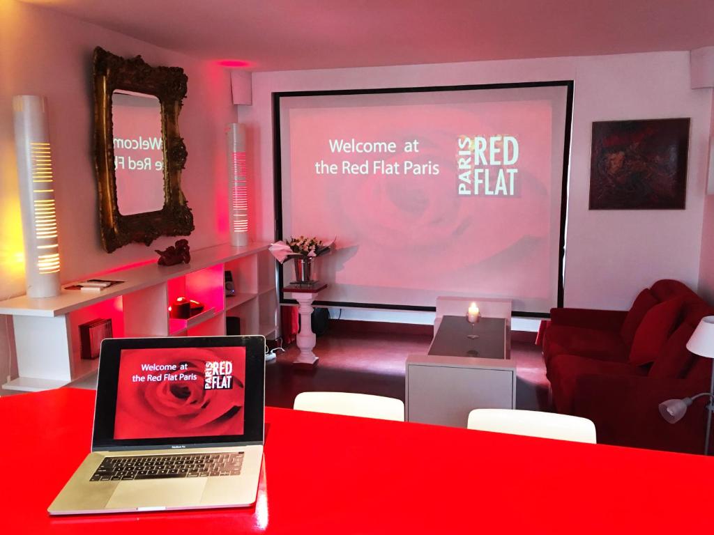 Red Flat Paris 2eme Etage Face 15 Rue Peclet, 75015 Paris