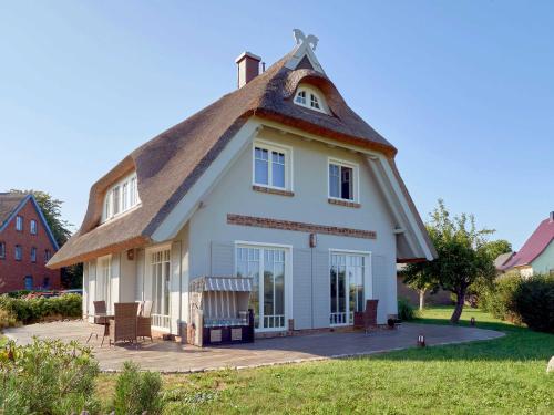 Reethus Reddevitz F 402 mit Kamin, Sauna, Terrasse, Boddenblick