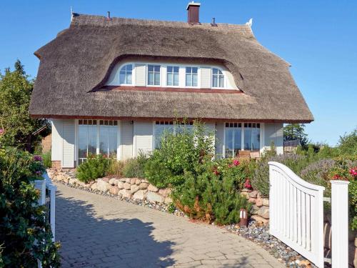 Reethus Reddevitz F 402 mit Kamin, Sauna, Terrasse, Boddenblick