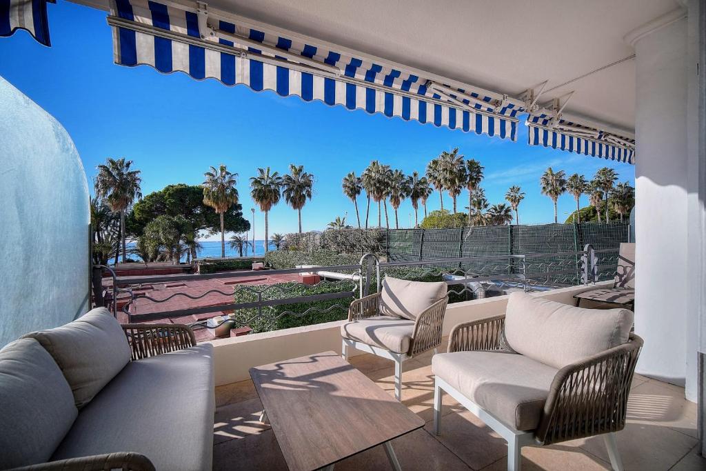 Appartement REF 1177 - Beautiful apartment Cannes Croisette 68 boulevard Croisette 06400 Cannes