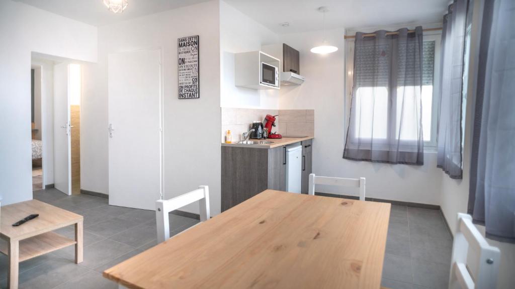 Réf 12 : Appartement 4 pers Les Impériaux II n°9 13460 Les Saintes-Maries-de-la-Mer