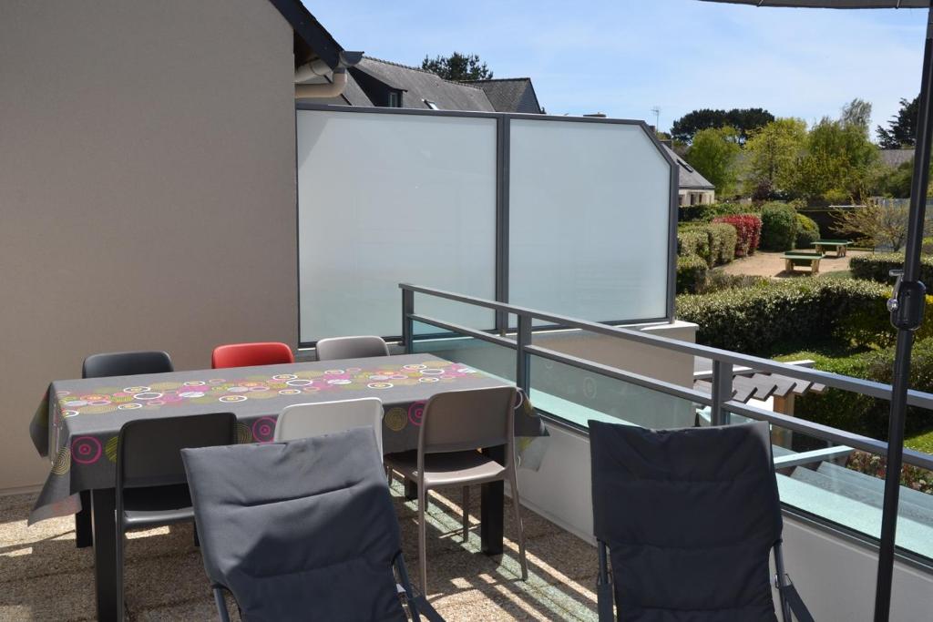 Appartement REF 122 Appartement 4 pièces avec piscine et terrain de tennis  56640 Arzon