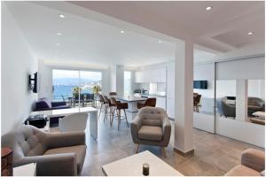REF 1229 - Beautiful modern apartment Cannes Croisette