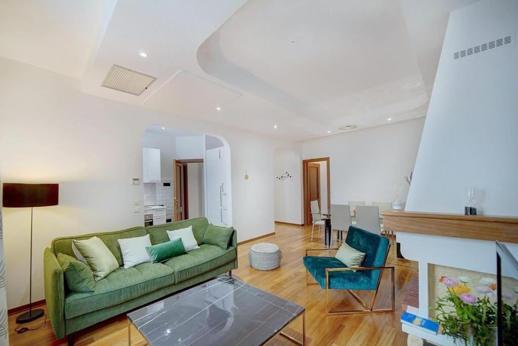 Appartement REF 1320 - Beautiful apartment located in Rue dAntibes Rue du Canada 2 06400 Cannes