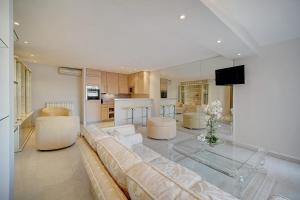 REF 1389 - 1 bedroom apartment of 55m near Croisette
