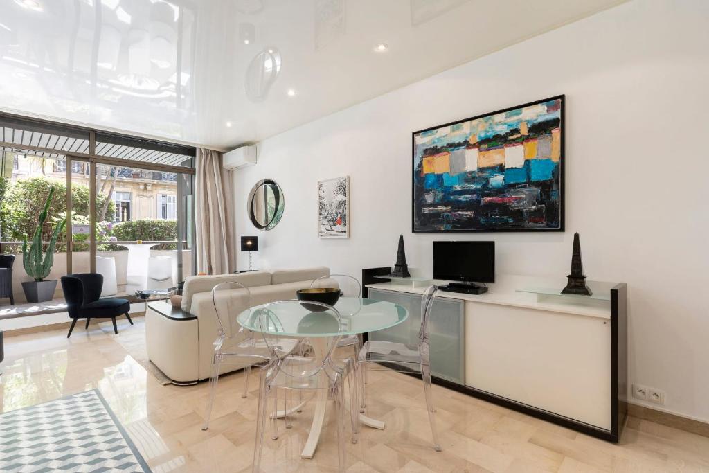 Appartement REF 1431 - Nice1 bedroom apartment - Gray d'Albion 20 bis Rue des Serbes 06400 Cannes