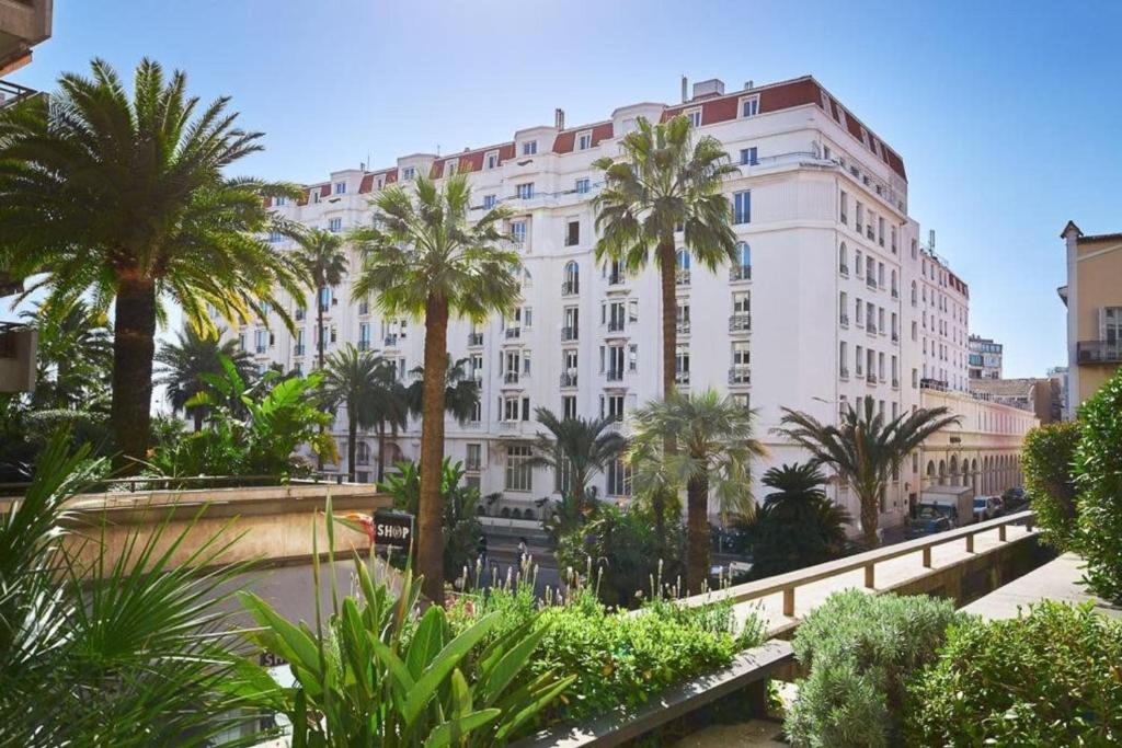 REF 1437 - Superb 1 bedroom apartment Gray d'Albion 32 Rue des Serbes, 06400 Cannes