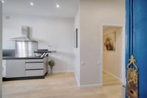 REF 1483 - Cannes back Croisette - Modern Apartment