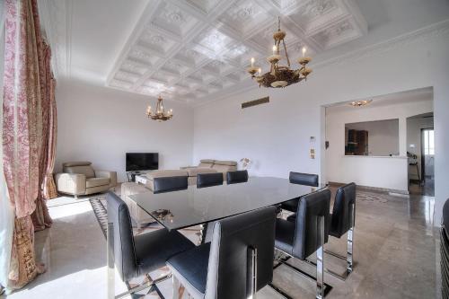 REF 1757 - Cannes - Sea and garden view