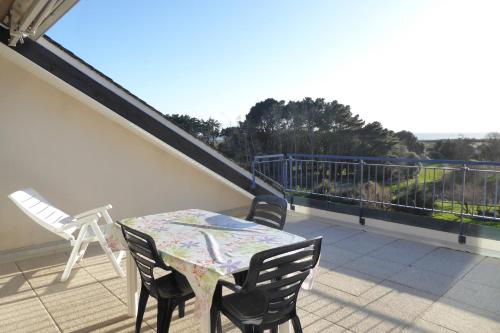REF 183 Appartement 2 pièces avec vue sur la mer et accès direct sur la plage