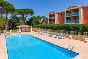 (Réf 19) App Neuf, 4 pers, piscine, parking, Saint Raphaël