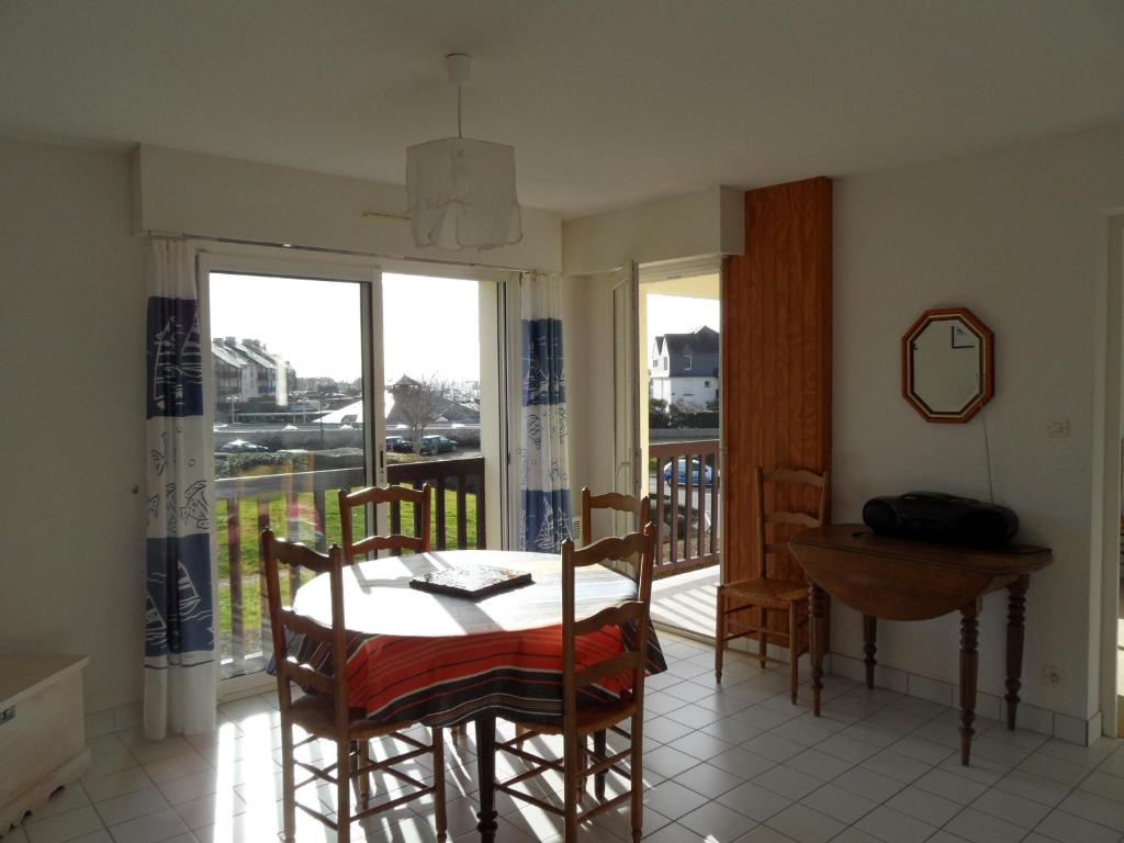 REF 204 Appartement 3 pièces situé entre le port du Crouesty et la plage , 56640 Arzon