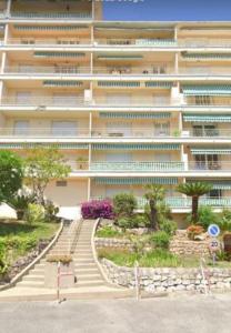 Appartement Ref ROC - 3p Cannes centre, Carnot du Roc, entrée B, 12 06400 Cannes Provence-Alpes-Côte d\'Azur