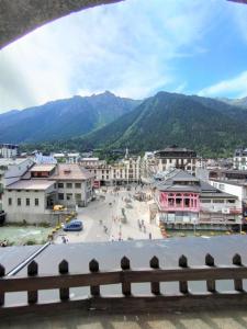 Refreshed Apartment In The Center Of Chamonix