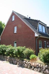Reinhardt-Tinnum-an-den-Wiesen