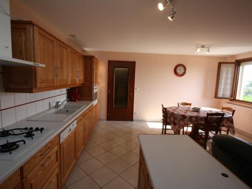 Appartement Relanges, 3 pièces, 4 personnes - FR-1-589-207 Relanges france