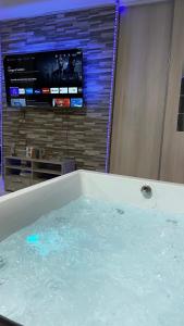 Relax & Chill