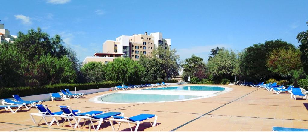 Appartement Relax POOL Apart. PARKING & Garden! Avenida Miguel Torga 6, piso 0, porta B 1070-373 Lisbonne