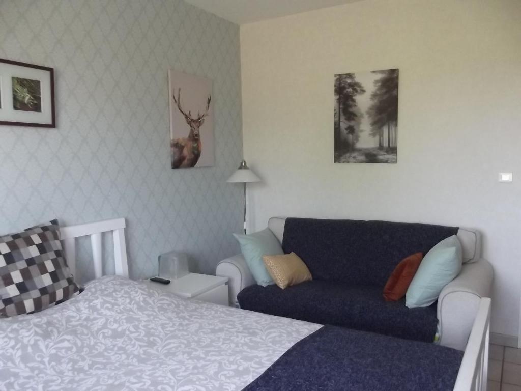 Relaxing 2p apartment in front of a lovely garden