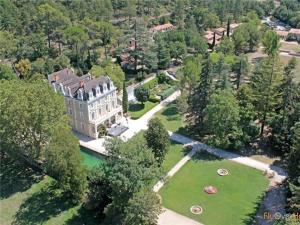 Relaxing Chateau Laval - Comfort mobile home - 3 rooms - 4 persons