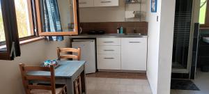 REMOTELY HAVEN near Eymet studio gite with shared pool & private garden for peaceful holiday or remote working!