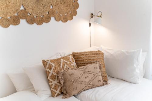 Renew Yourself at an Unvarnished City Hideaway