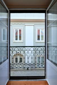 Renovated and Spacious Duplex Apartment With Patio, By TimeCooler
