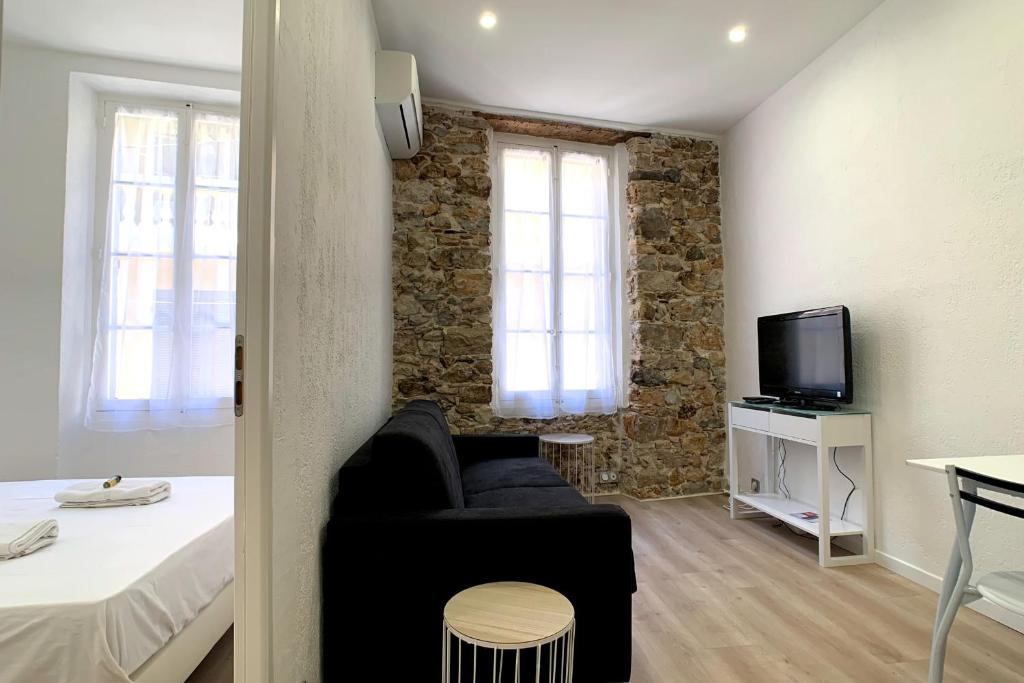 Renovated apartment AC - wifi - 2-4pers - Center Antibes rue James Close 22 rue james close, 06600 Antibes