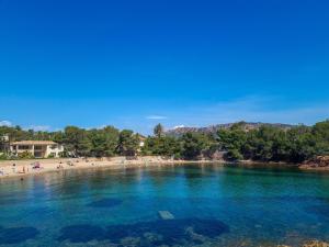 Renovated apartment, air-conditioned 5min from sea